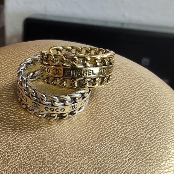 CHANEL Gold and Silver Textured Earrings - Picture 10 of 14